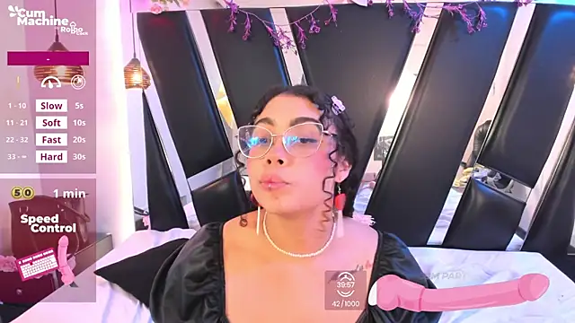 antonelllepiercee webcam