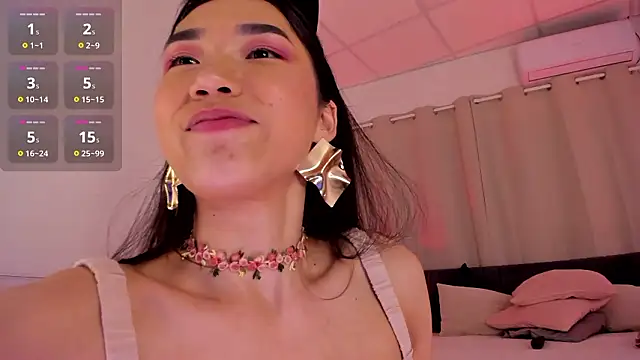 divine_madeleine - Divine_Madeleine's free webcam