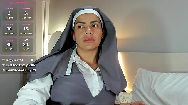 claramariamon - ClaraMariaMon's free webcam - UK Sex Cams