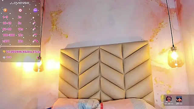 staarhot - Staarhot's free webcam - UK Sex Cams