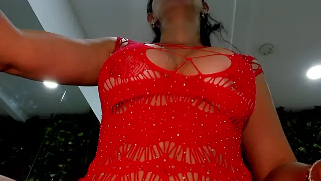 samantha_milfs_ - Samantha_milfs_'s free webcam - UK Sex Cams