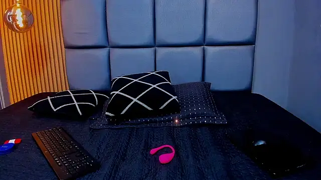 pamela-smiith - PAMELA-SMIITH's free webcam