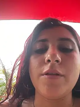 Nahomy_Benett webcam