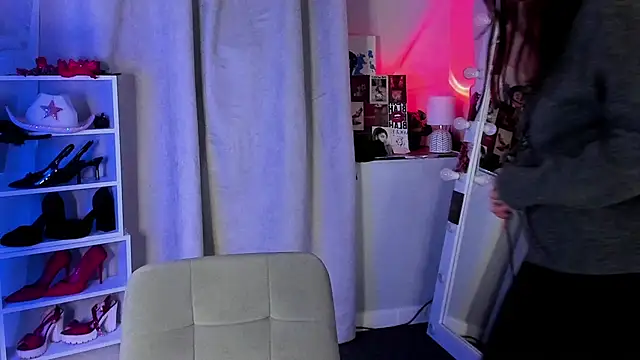 Sahara_Shields webcam