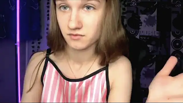 helgicuteness webcam