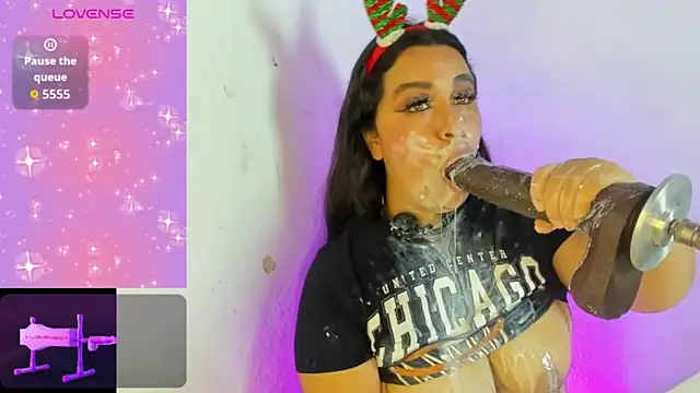 Alanna-sloppy webcam