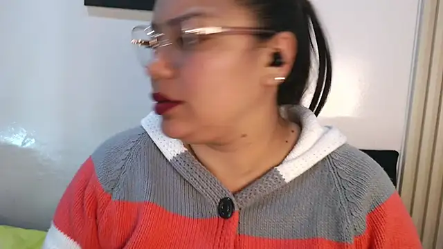 virtual_charm webcam