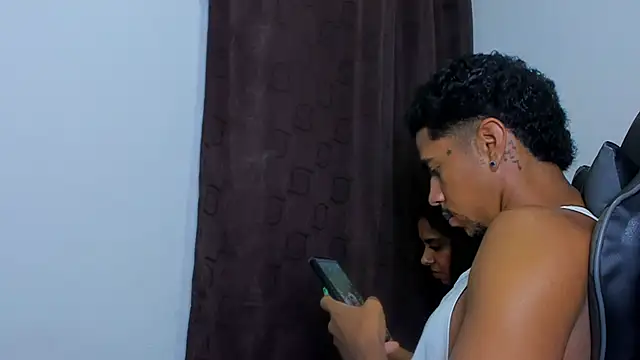 violet_and_myers webcam