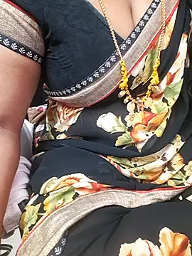 Tamil_Ammani webcam