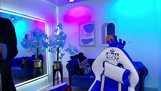 Nicole_sounders webcam