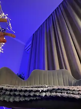 bigJuicyPussy webcam