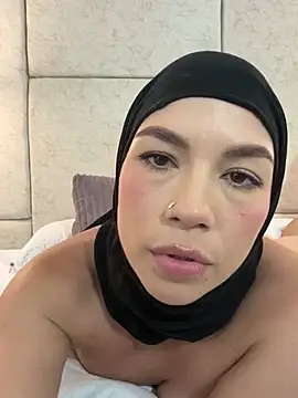 aisha_vs (F young) - Oil my body + Ride Dildo 🔥