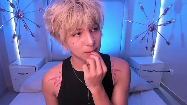 oliiverr22 (M twink) - show cock