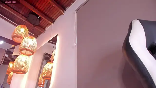 pamela-wells (F young) - lets fuck mi asshole...