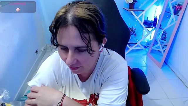 victoria_jones webcam