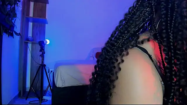 Kora_Red69 webcam
