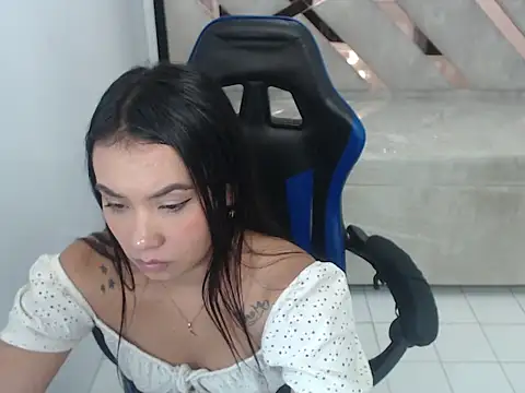 violettathonsom_t webcam