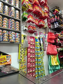 angie_e (G young) - Finger in pussy cum cum🍑😈🤫