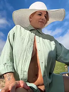 Selvaggia_official83 webcam