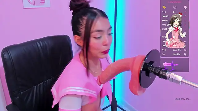 lanna_brunette webcam