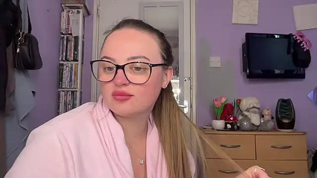 sexysashaxox (F young) - ass show 😍