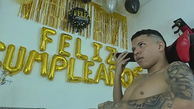 Steven19_LatinBoy webcam