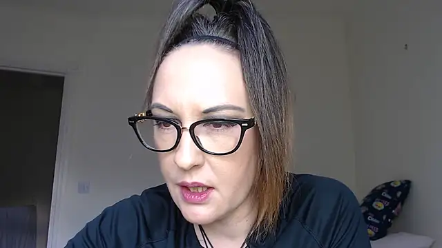 Humiliatrixxxx webcam