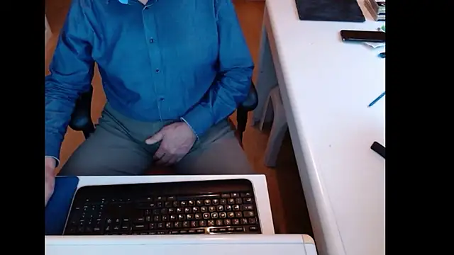 dutchpornking - Dutchpornking's free webcam - UK Sex Cams