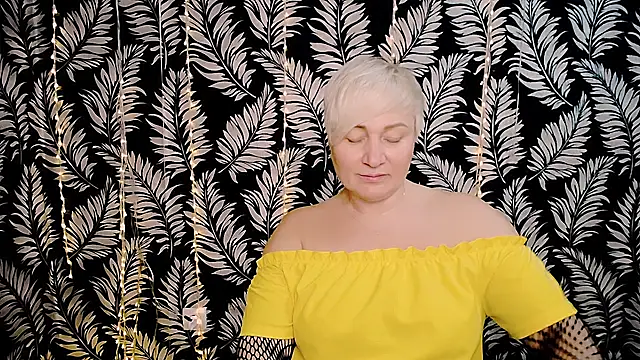 Olivia_playful webcam