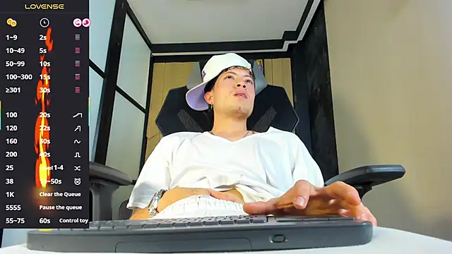 marcuscollins1_ webcam