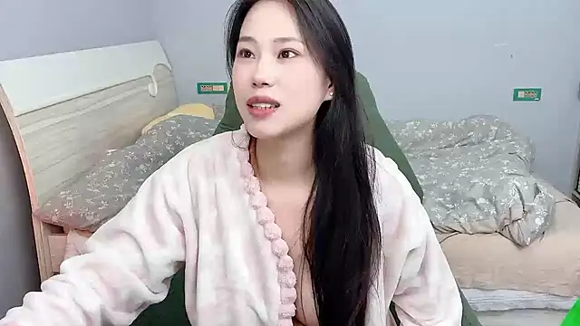 美女L--Q在线直播