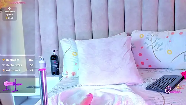 PixzyMartinez webcam