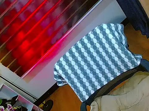 HOLLYWOOD_QUEEN_88 webcam