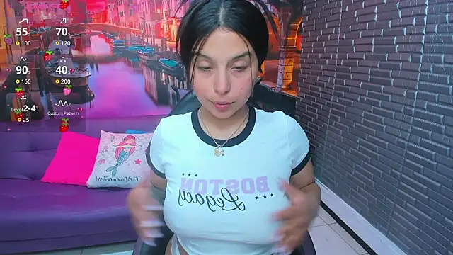 Small_naughty_ webcam