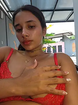 Webcam Model (Lorena_Mcfly)  is live.Free join now!