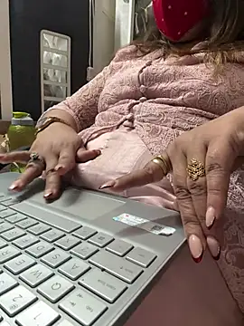 roasted_peanut webcam