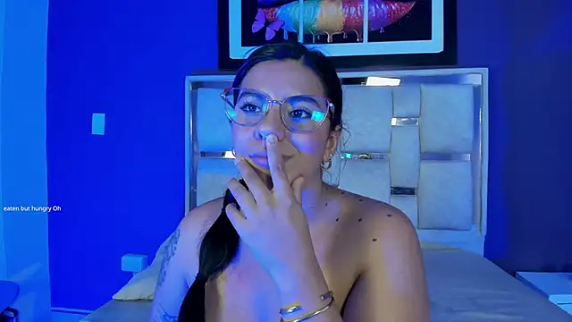 emilyy_cooperr webcam