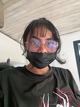 Webcam Model (Kyra__Rose)  is live.Free join now!