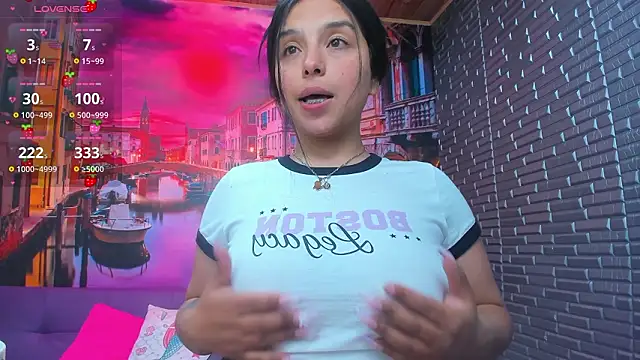 Small_naughty_ webcam