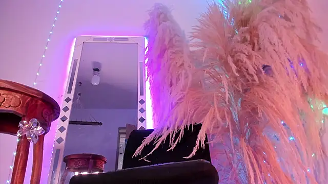 Tiffany_deluxe webcam