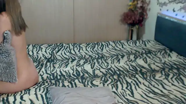 MirabelaSweet webcam