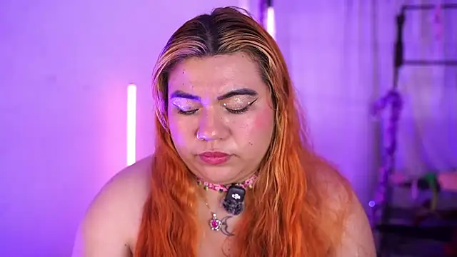 Samanta_Bigboos webcam