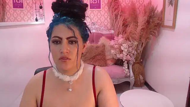 scarleth_blue webcam