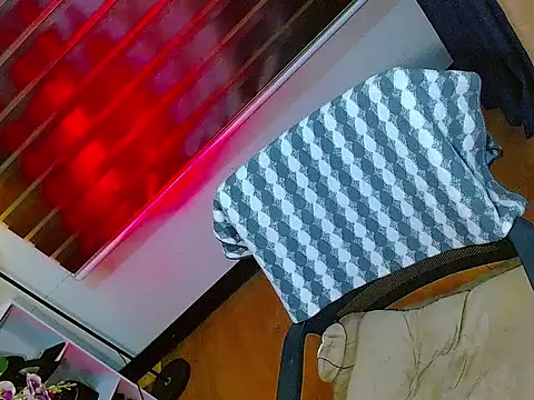 HOLLYWOOD_QUEEN_88 webcam