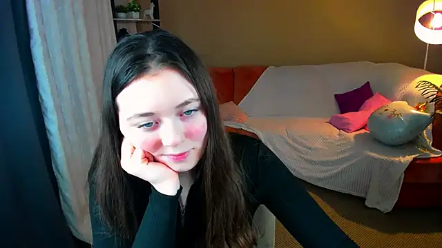 AlluringLookk webcam