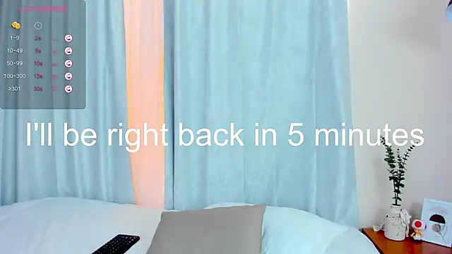 cherry_blossom77 webcam