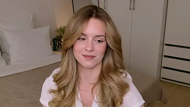 RozzitaBedberry webcam