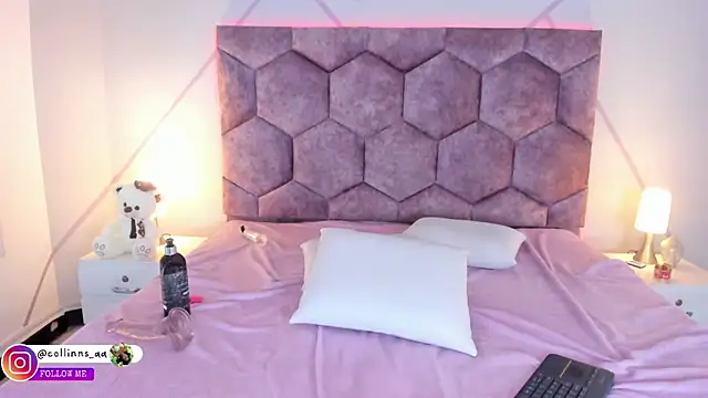 aurora_collinss_ webcam