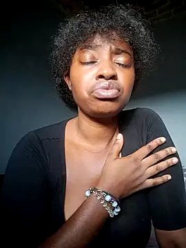 sexypuppyx (F young) - Fuck cucumber long one& squirt