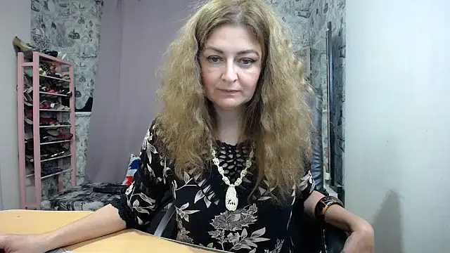 Helen1974 webcam